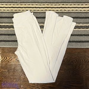 Alo Yoga Flutter Legging (Full Length) - Ivory